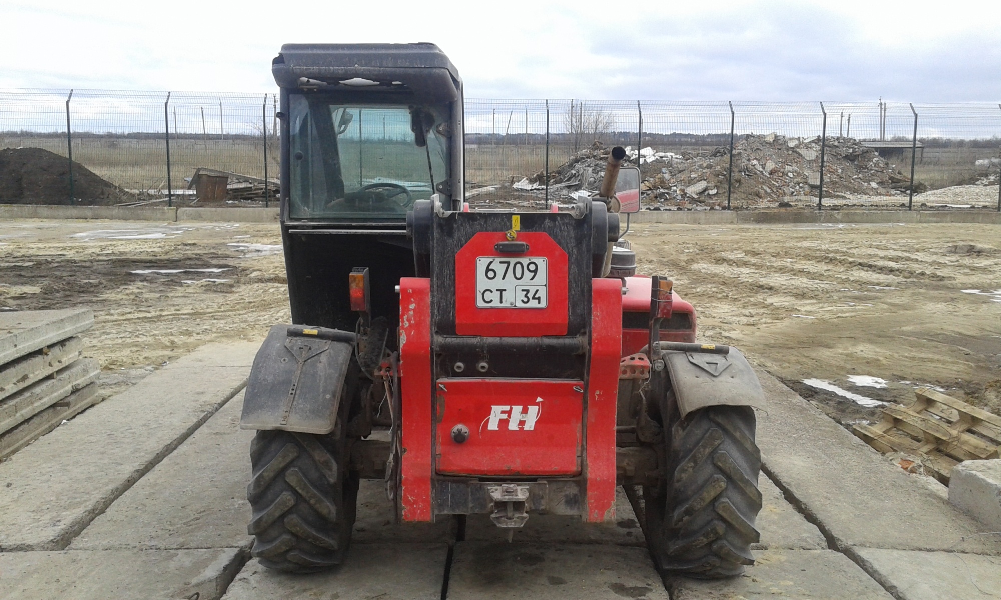 Телескопический погрузчик FARESIN 7.42 AGRI купить в компании Рабочие Машины