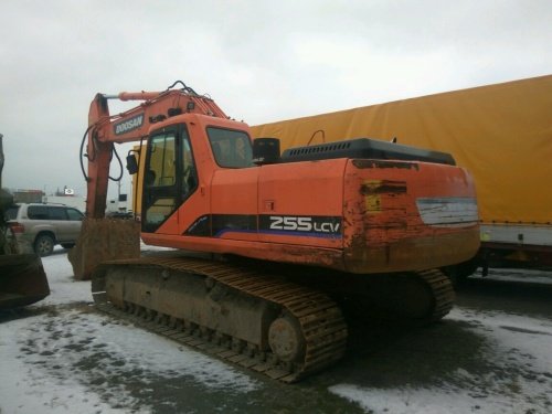 Гусеничный экскаватор DOOSAN / DAEWOO SOLAR 255LC-V 2011 г купить в компании Рабочие Машины
