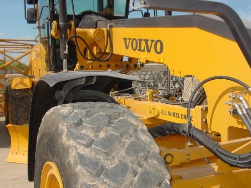 автогрейдер VOLVO G 946 купить в компании Рабочие Машины