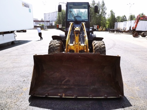 Фронтальный погрузчик Komatsu WA100M-5 купить в компании Рабочие Машины