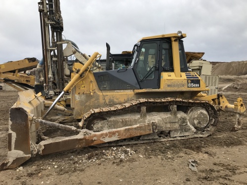 Бульдозер KOMATSU D 85E-212012 г купить в компании Рабочие Машины