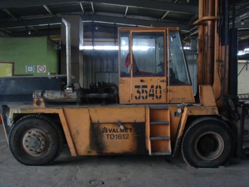 Автопогрузчик ( вилочный ) VALMET TD1612 купить в компании Рабочие Машины