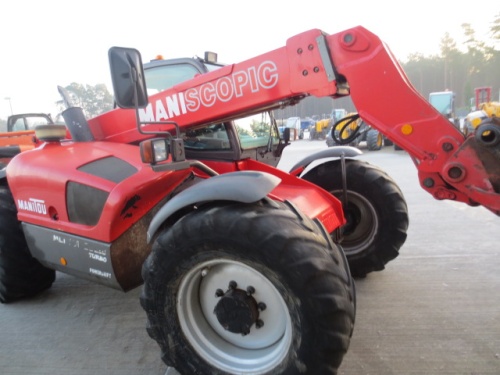 Телескопический погрузчик Manitou  MLT  741 LSU купить в компании Рабочие Машины