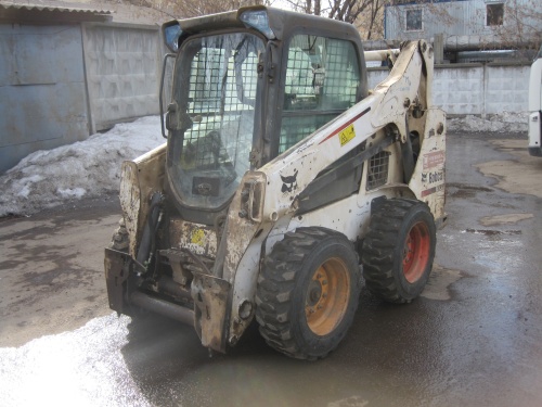 Мини-погрузчик BOBCAT 530 купить в компании Рабочие Машины