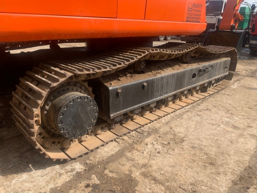 Гусеничный экскаватор Hitachi ZX 450 купить в компании Рабочие Машины