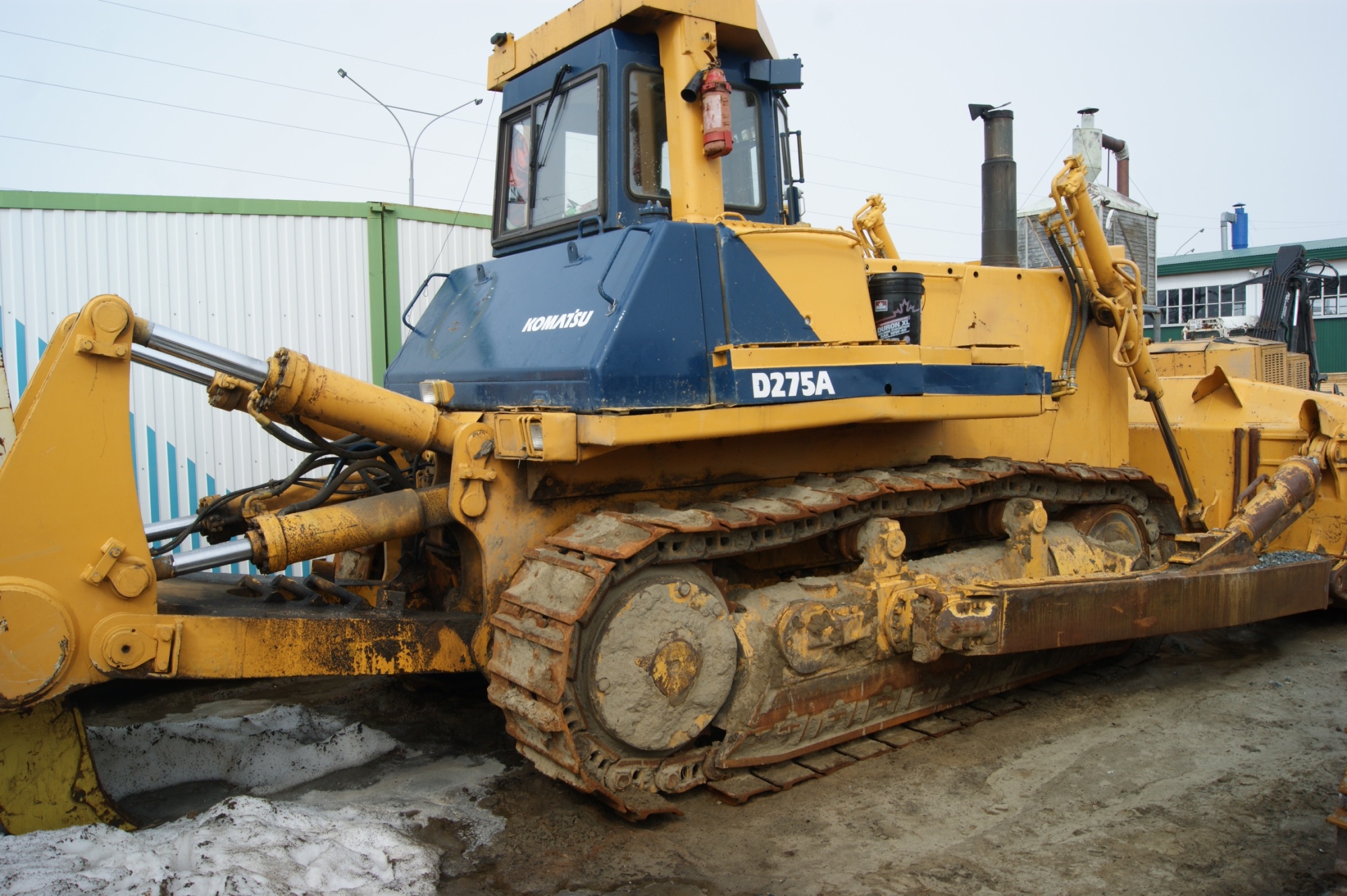Бульдозер KOMATSU D 275A-2 купить в компании Рабочие Машины