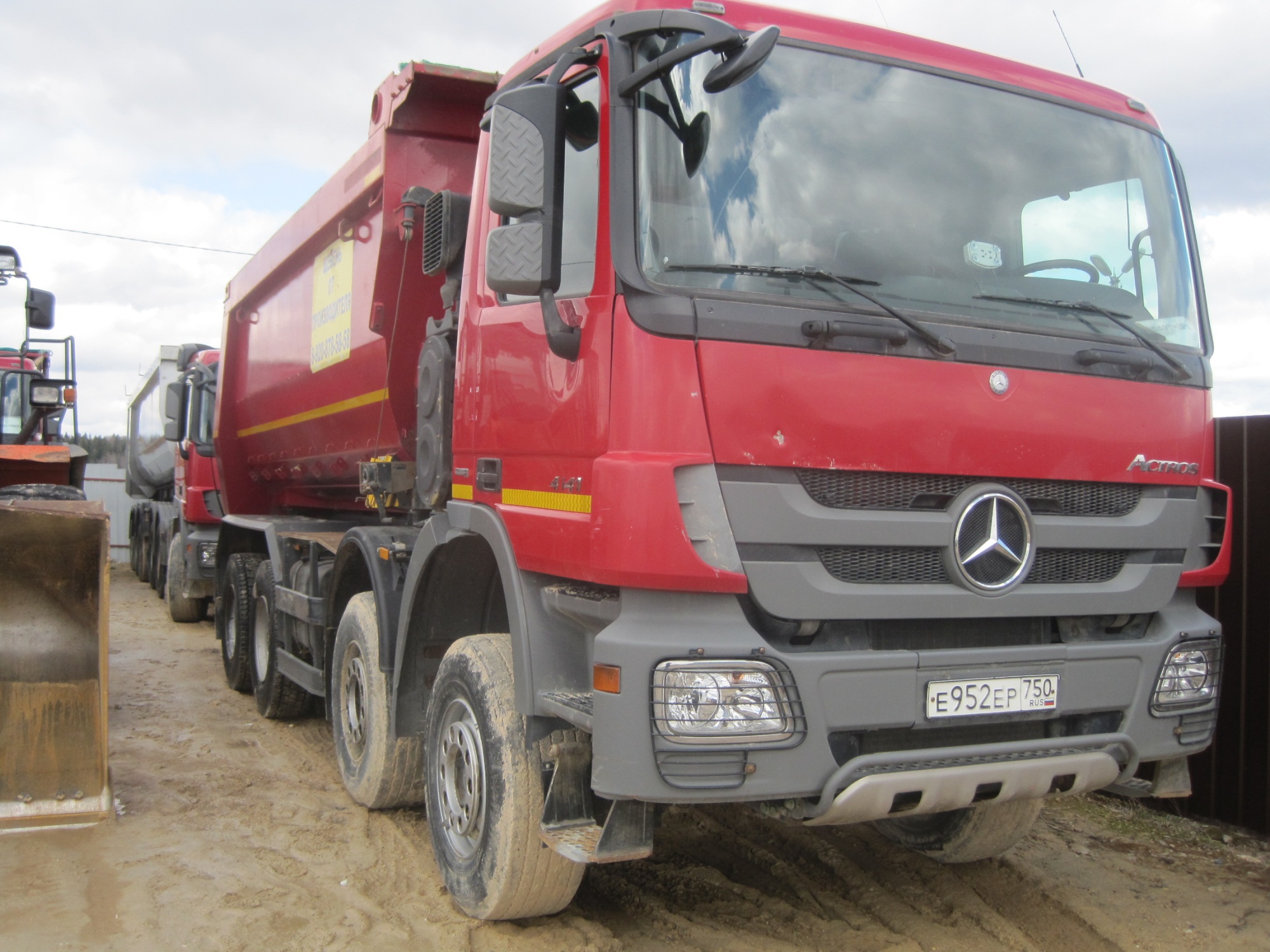 СамосвалMERCEDES-benz Actros 4141 K 2013 г/в купить в компании Рабочие Машины