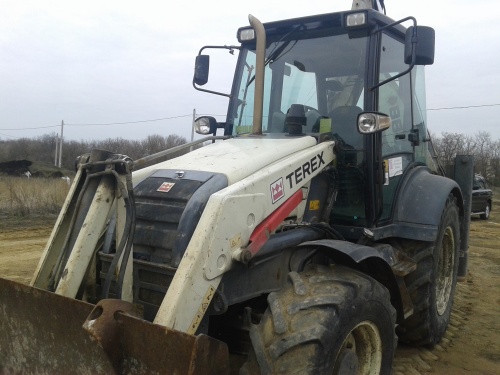 экскаватор-погрузчик TEREX 880 купить в компании Рабочие Машины