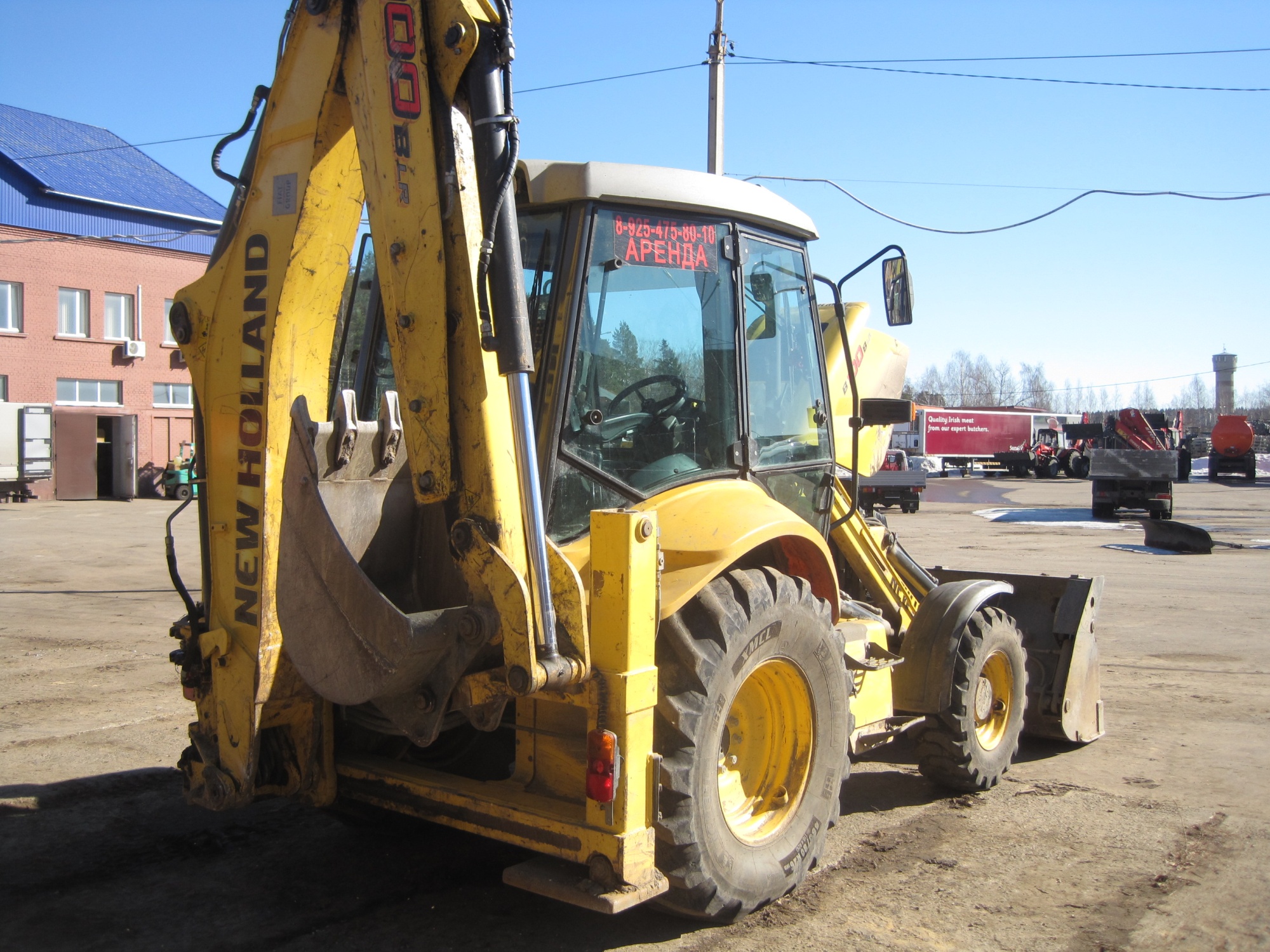 экскаватор-погрузчик New Holland B 100 купить в компании Рабочие Машины