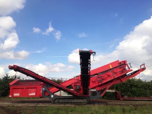 Грохот мобильный Sandvik QA450 купить в компании Рабочие Машины