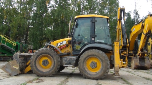 Экскаватор - погрузчик JCB 4CX купить в компании Рабочие Машины
