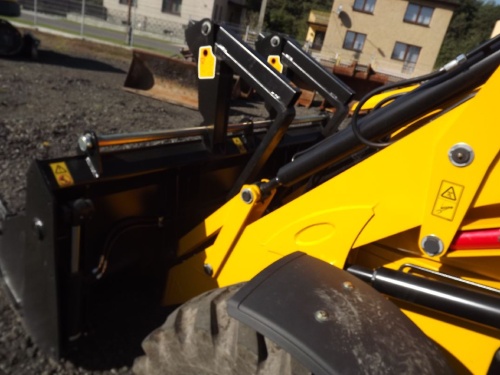 Экскаватор-погрузчик JCB 3CX купить в компании Рабочие Машины