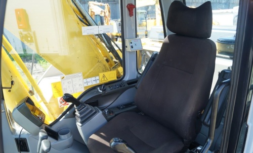 Гусеничный экскаватор NEW HOLLAND  E305 купить в компании Рабочие Машины