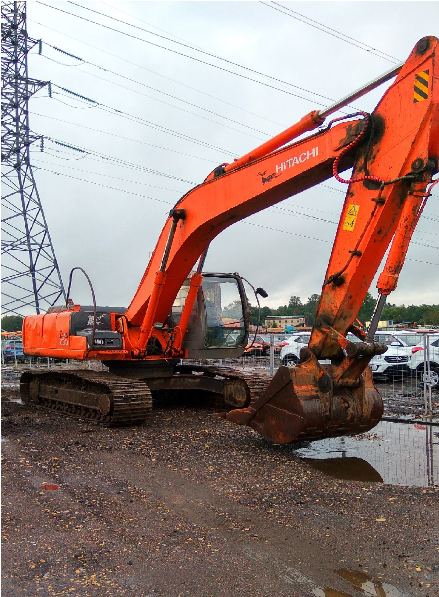 Гусеничный экскаватор HITACHI EX230 купить в компании Рабочие Машины