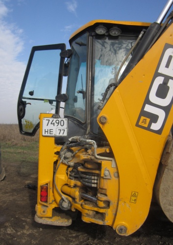 Экскаватор - погрузчик JCB 3CX купить в компании Рабочие Машины