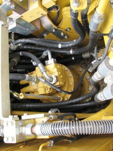 Экскаватор гусеничный Caterpillar 319C купить в компании Рабочие Машины