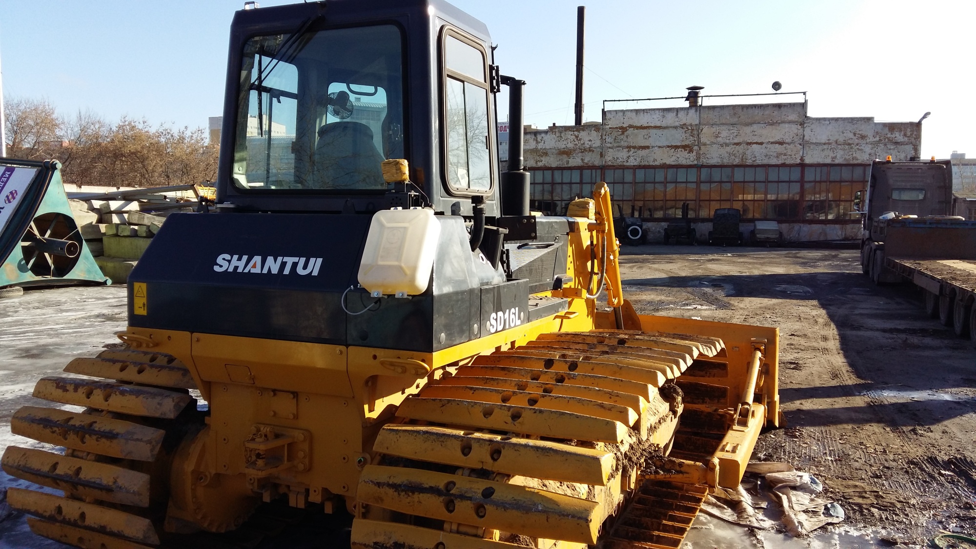 Бульдозер SHANTUI SD-16 купить в компании Рабочие Машины