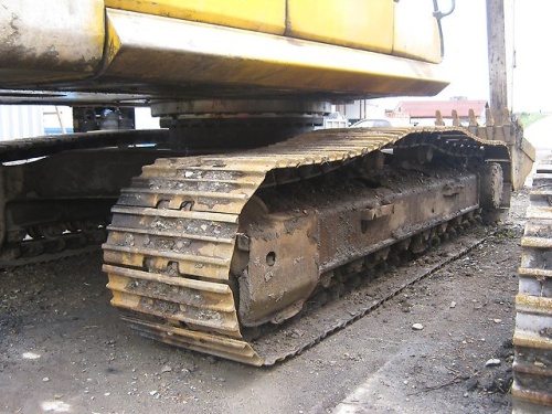 экскаватор гусеничный Komatsu PC230-7 купить в компании Рабочие Машины