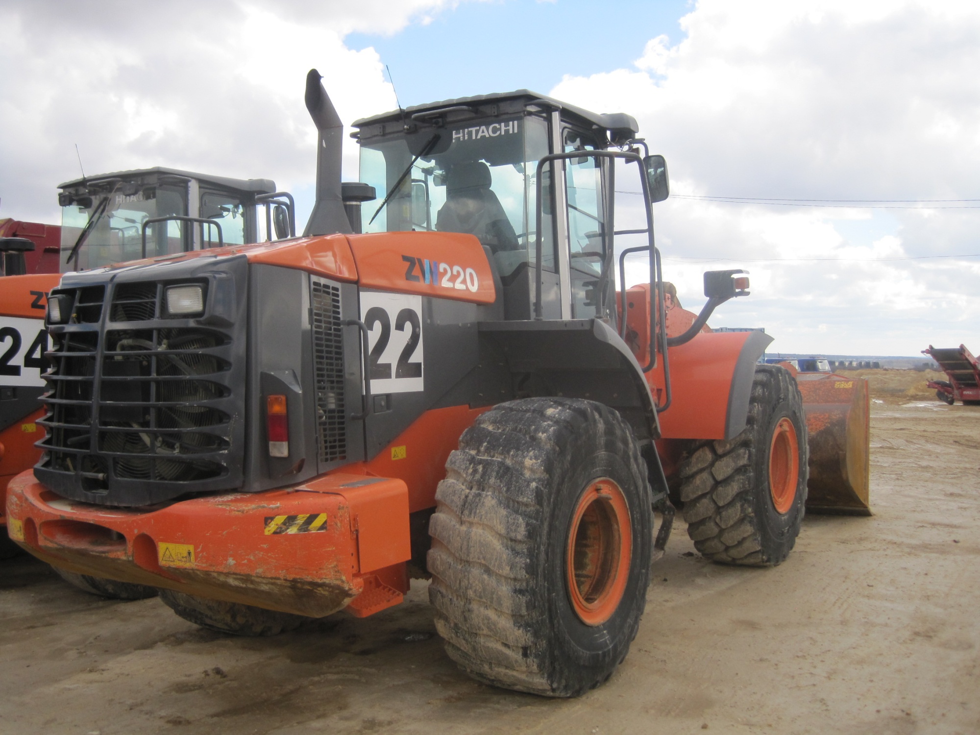 Фронтальный погрузчик HITACHI ZW 220 2014 г купить в компании Рабочие Машины