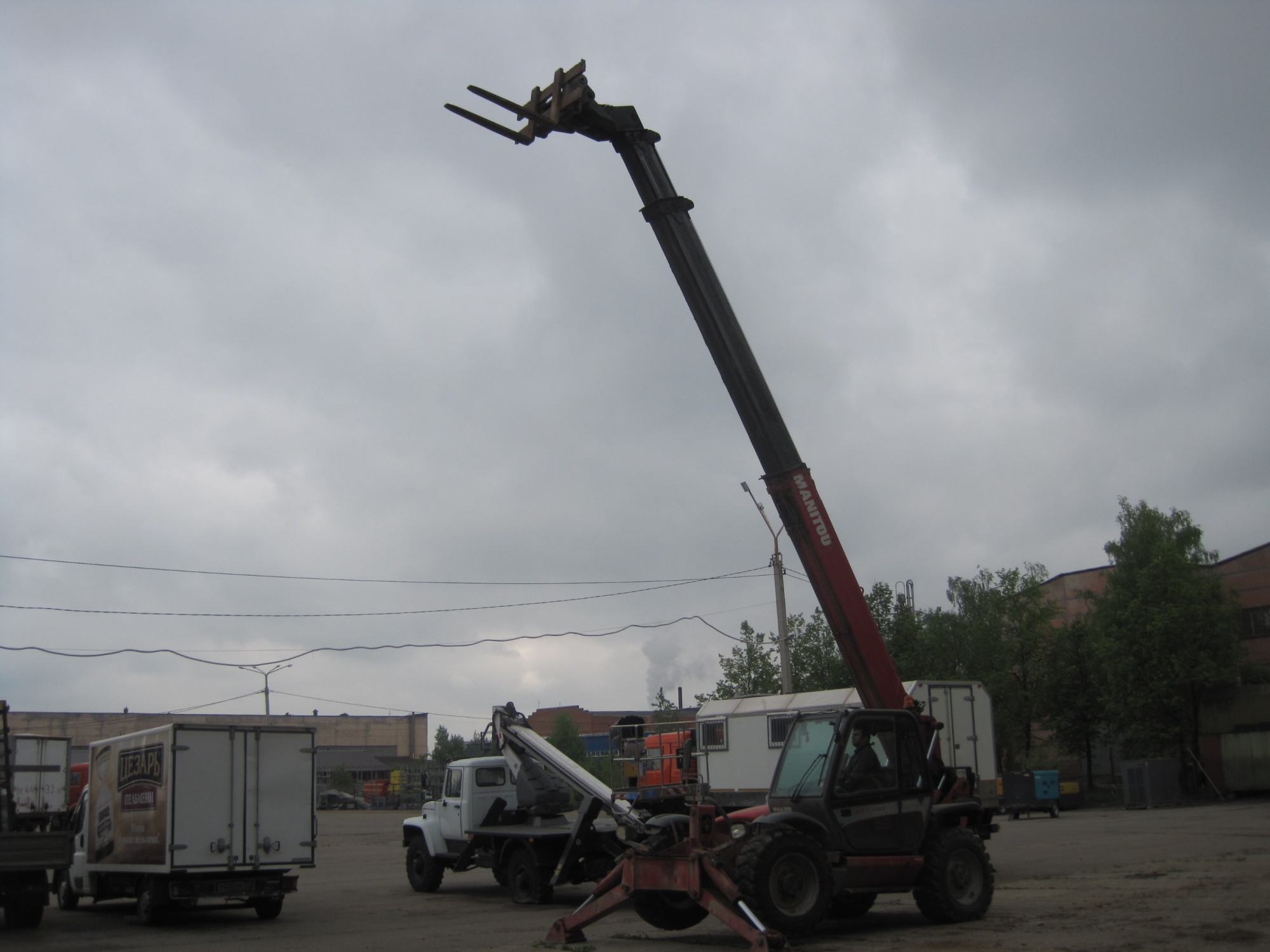 Телескопический погрузчик MANITOU MT-X 17.40 SLT купить в компании Рабочие Машины