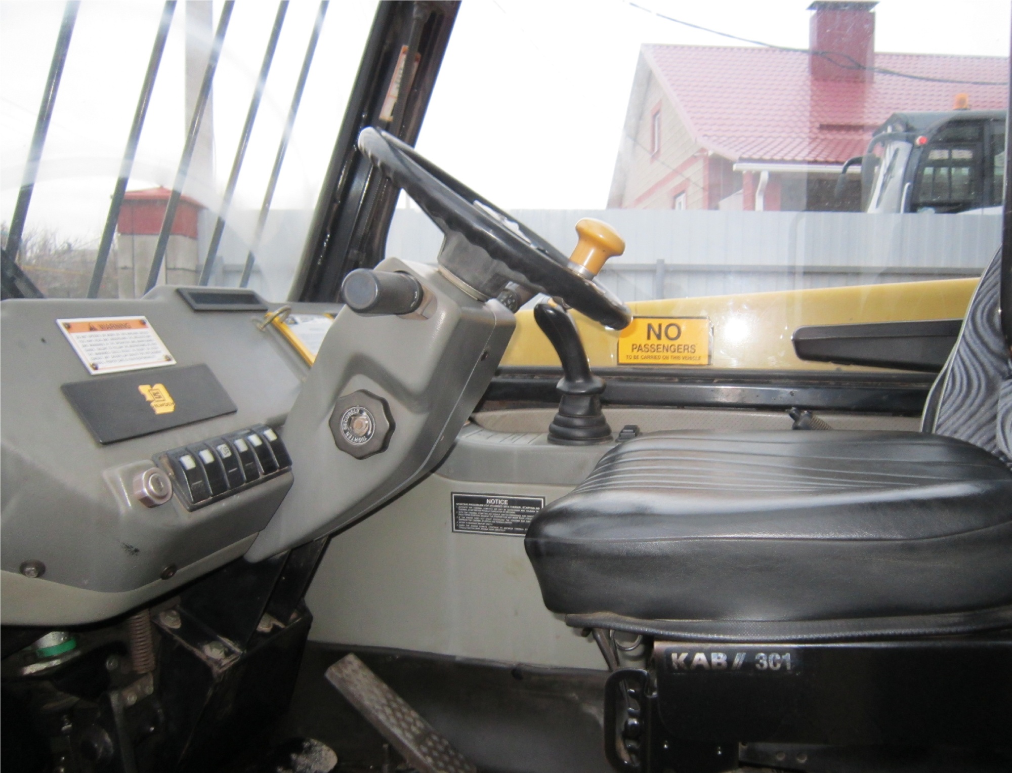 Телескопический погрузчик CATERPILLAR ТН 63 купить в компании Рабочие Машины