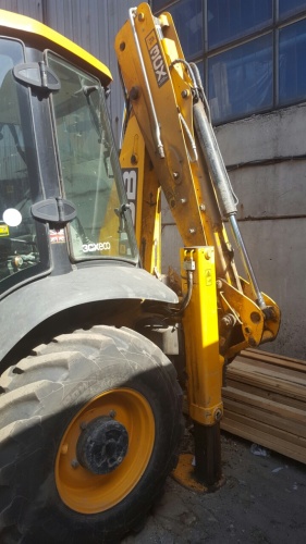 Экскаватор - погрузчик JCB 3CX Super купить в компании Рабочие Машины