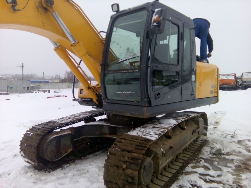 Гусеничный экскаватор HYUNDAI R 160LC-3 купить в компании Рабочие Машины
