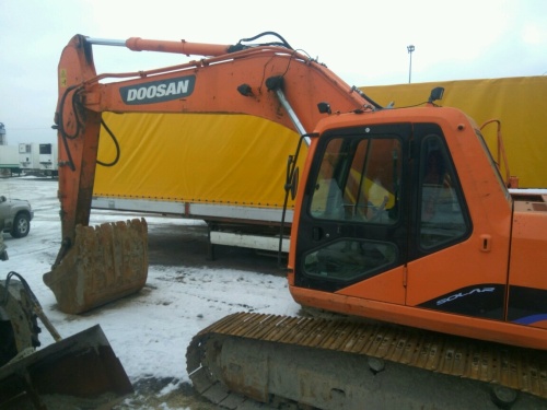 Гусеничный экскаватор DOOSAN / DAEWOO SOLAR 255LC-V 2011 г купить в компании Рабочие Машины