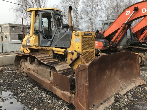 Бульдозер KOMATSU D 63E-122008 года купить в компании Рабочие Машины