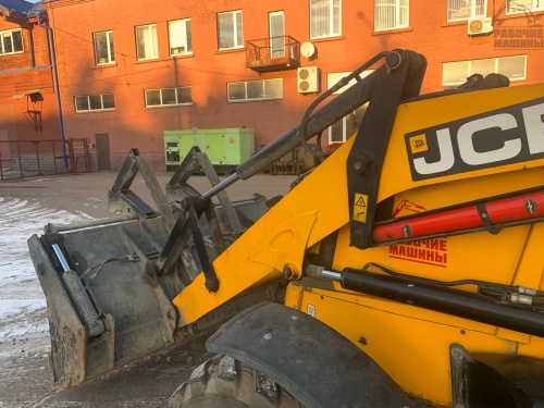 Экскаватор-погрузчик JCB 3 C X купить в компании Рабочие Машины