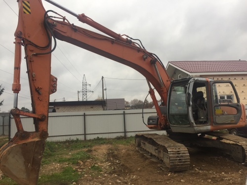 Гусеничный экскаватор HITACHI ZX 200LC купить в компании Рабочие Машины