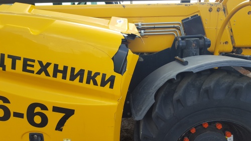 Телескопический погрузчик HAULOTTE 40.17 2013 года купить в компании Рабочие Машины