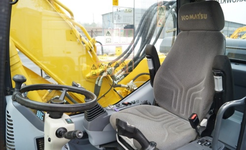 Колесный экскаватор Komatsu PW180-7E0 купить в компании Рабочие Машины