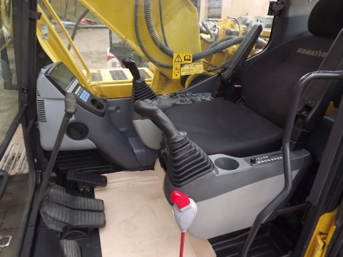Экскаватор гусеничный Komatsu PC210LC-8K купить в компании Рабочие Машины