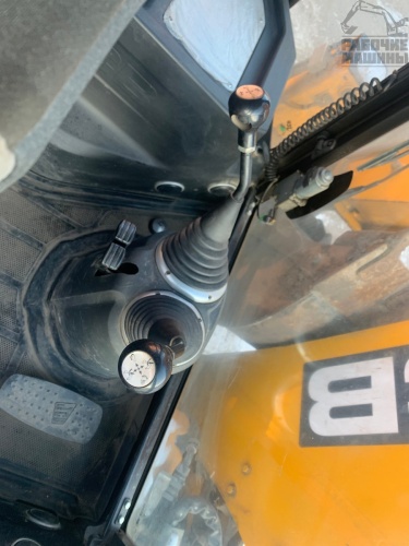 Экскаватор-погрузчик JCB 3 C X купить в компании Рабочие Машины