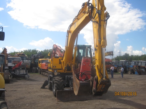Колесный экскаватор JCB JS175W купить в компании Рабочие Машины