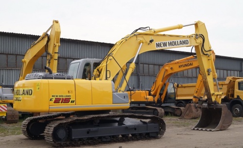 Гусеничный Экскаватор NEW HOLLAND E215 купить в компании Рабочие Машины