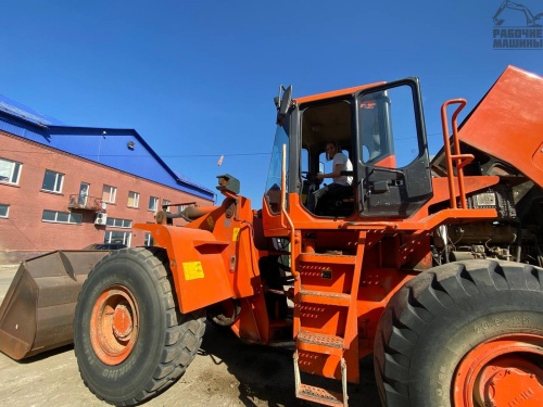 Фронтальный погрузчик DISD SD300 купить в компании Рабочие Машины