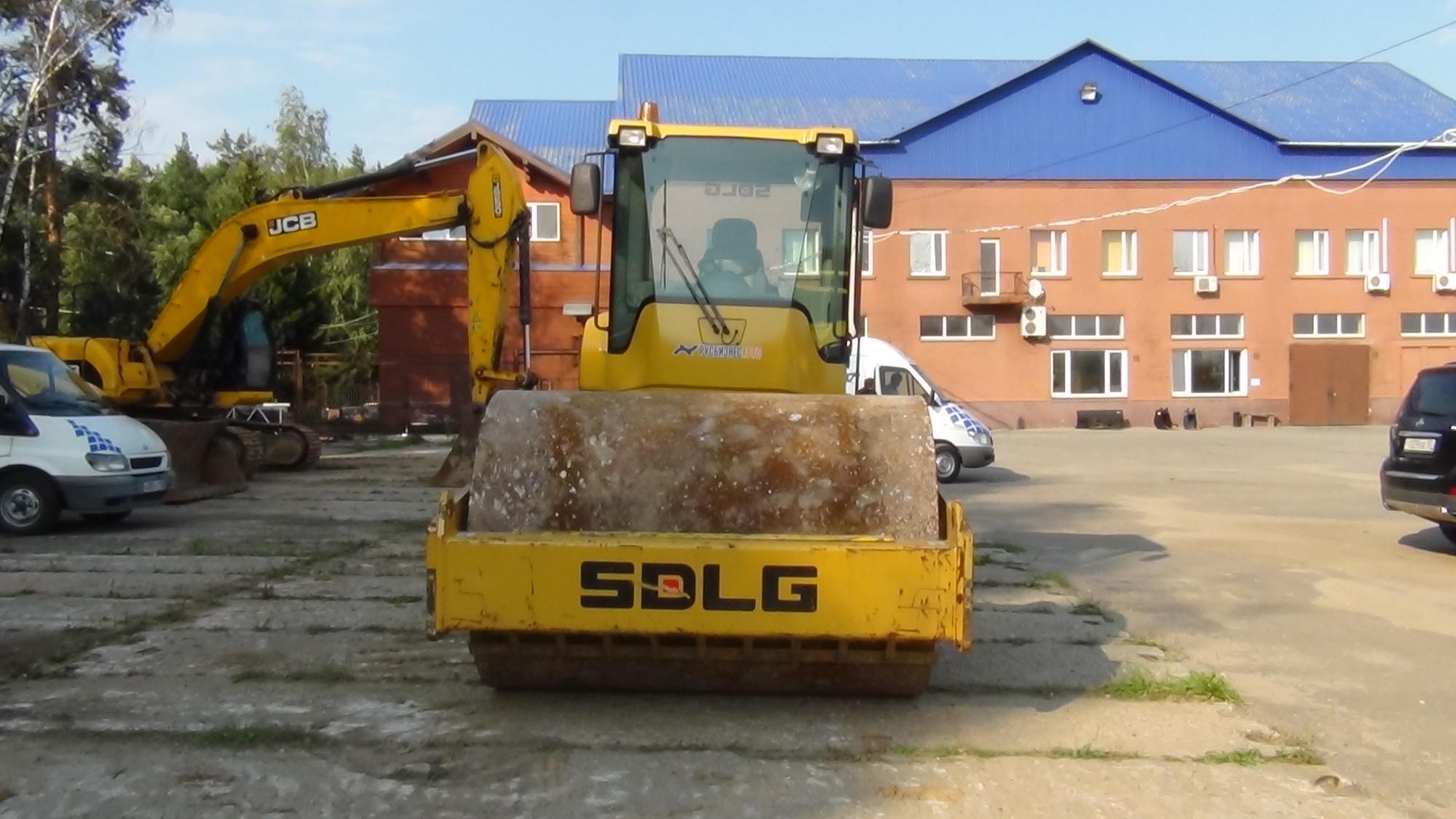 Каток дорожный SDLG / LINGONG RS8140 купить в компании Рабочие Машины