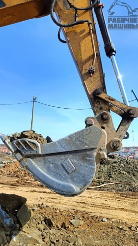 Гусеничный экскаватор CAT 324 DL купить в компании Рабочие Машины
