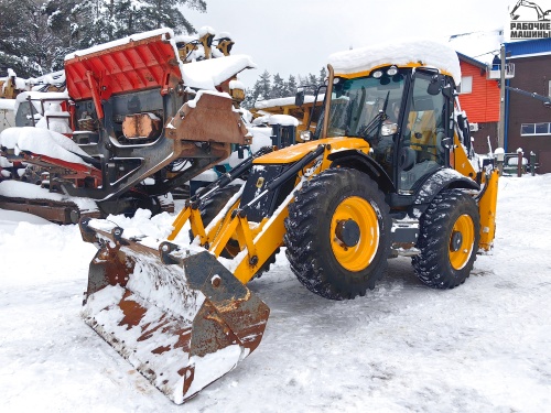 РАВНОКОЛЕСНЫЙ ЭКСКАВАТОР-ПОГРУЗЧИК JCB 4CX купить в компании Рабочие Машины