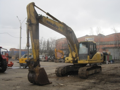 Гусеничный экскаватор KOMATSU PC200-7 2007 г/в купить в компании Рабочие Машины