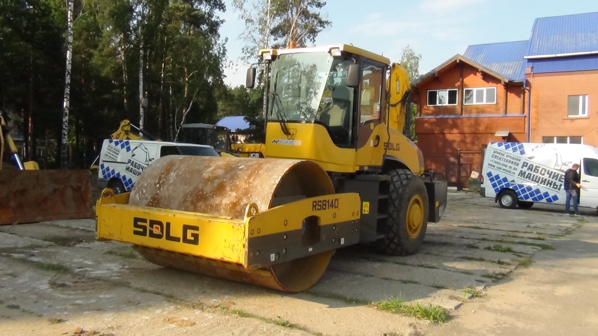 Каток дорожный SDLG / LINGONG RS8140 купить в компании Рабочие Машины