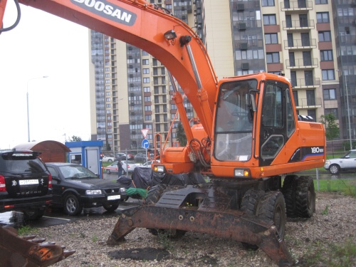 Колесный экскаватор DOOSAN / DAEWOO SOLAR L 180W-V купить в компании Рабочие Машины
