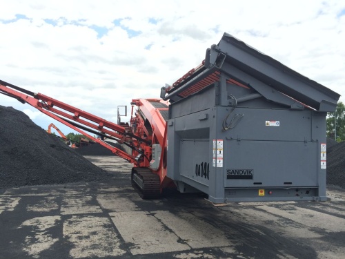 Двухдековый грохот Sandvik QA140 купить в компании Рабочие Машины