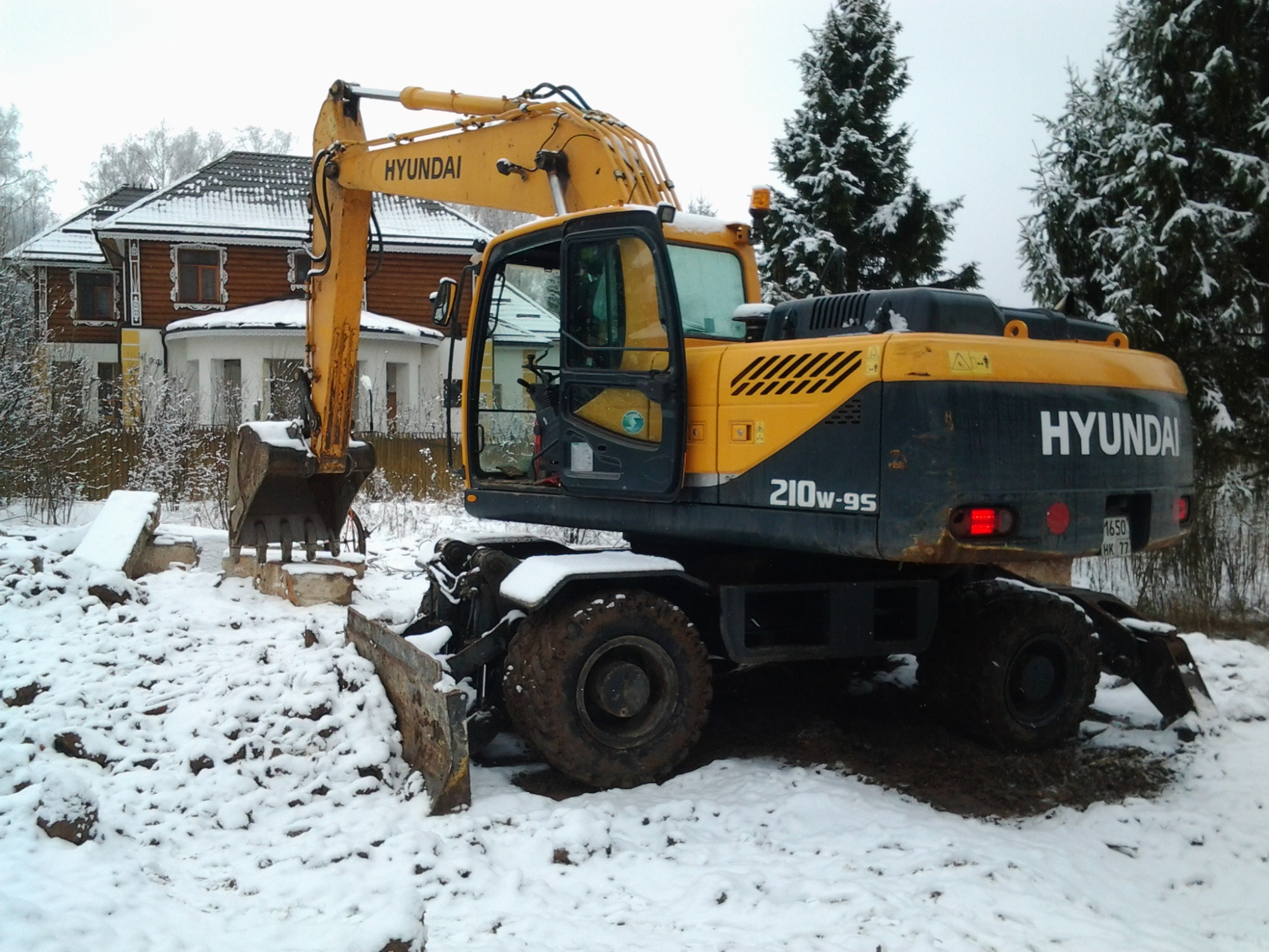экскаватор колесный Hyundai R210W-9S купить в компании Рабочие Машины