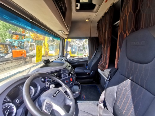 5385. Грузовой тягач DAF XF купить в компании Рабочие Машины