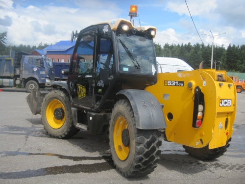 Телескопический погрузчик JCB loadall 531-70 2012 года купить в компании Рабочие Машины