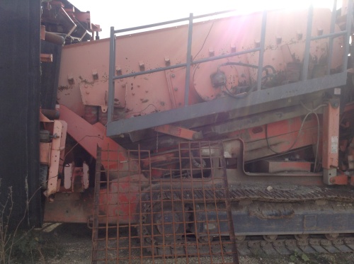 Грохот SANDVIK QE330 купить в компании Рабочие Машины