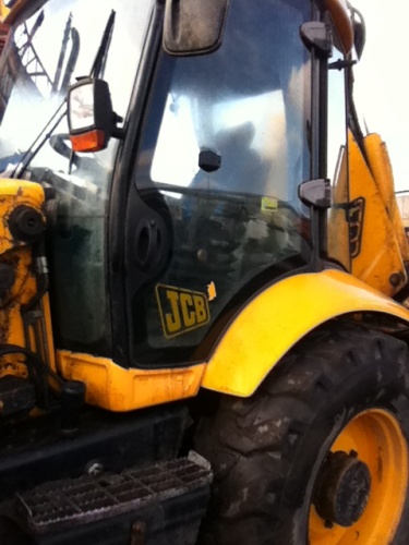 экскаватор-погрузчик JCB 4cx купить в компании Рабочие Машины